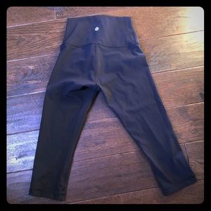 Lululemon  crop wunder unders size 2